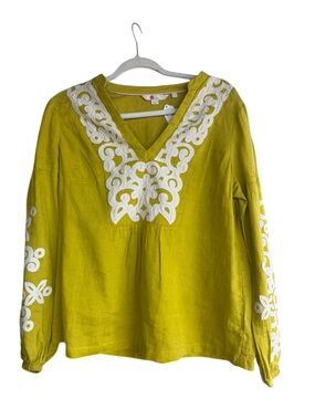 Bowden Anthropologie Embroidered V-Neck Linen Top in Chartreuse